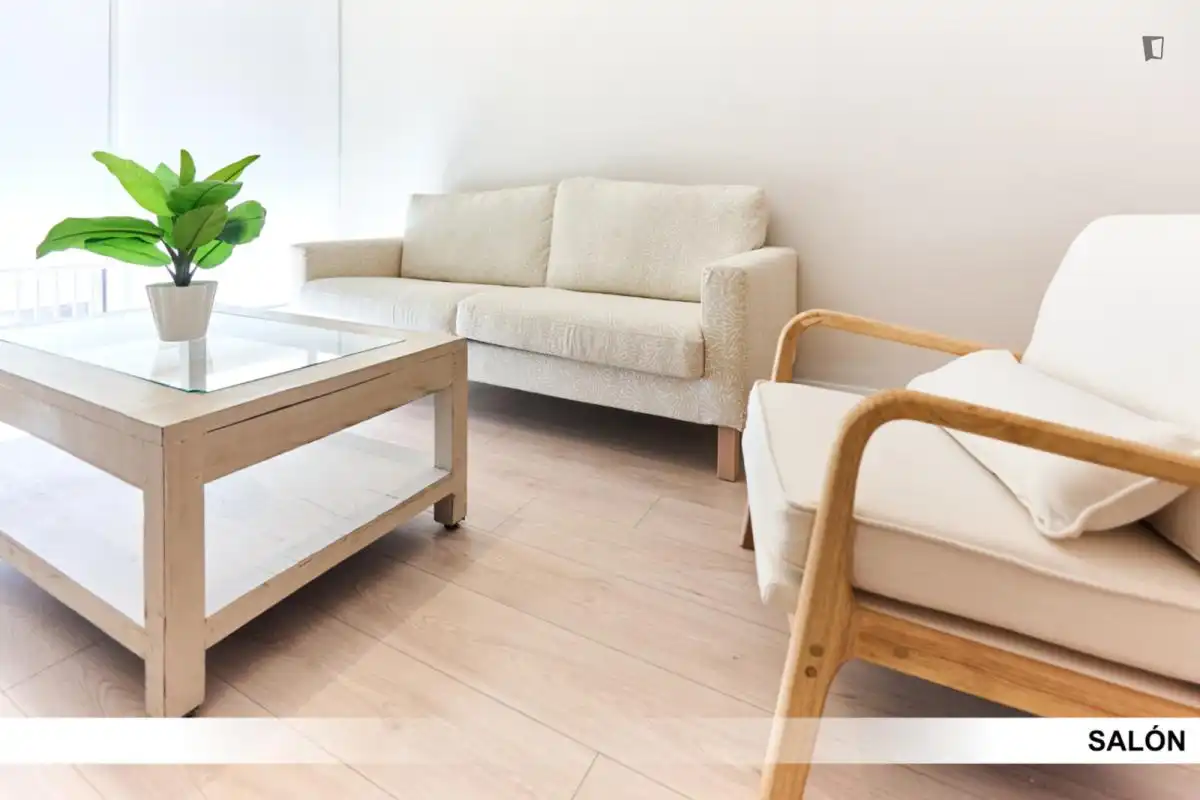 Sala d'estar de Apartament per a compartir en Dos Hermanas amb Aire condicionat, Calefacció i Moblat