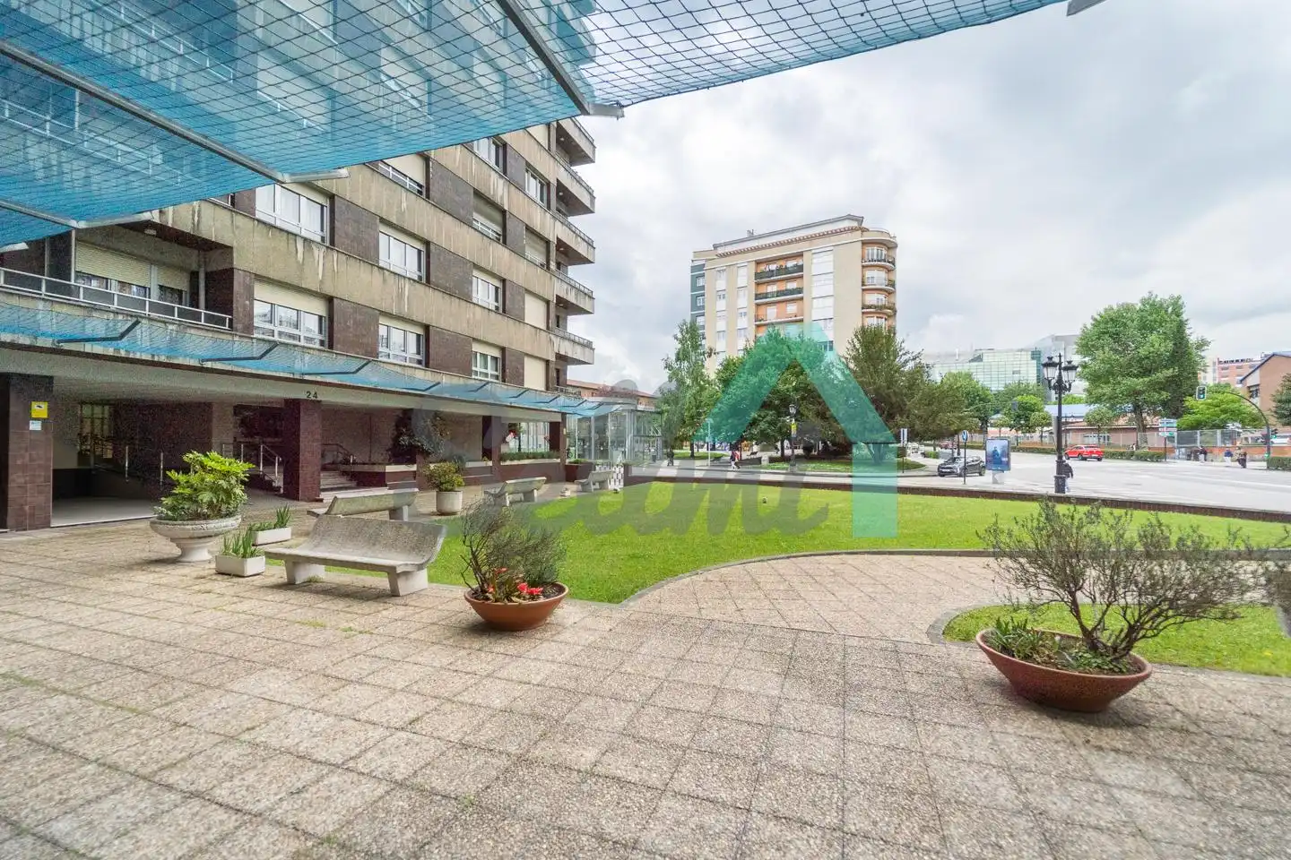 Terraza de Piso en venta en Oviedo  con Calefacción, Terraza y Trastero