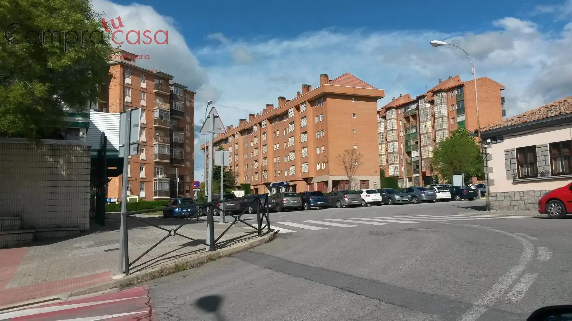 Vista exterior de Local en venda en Segovia