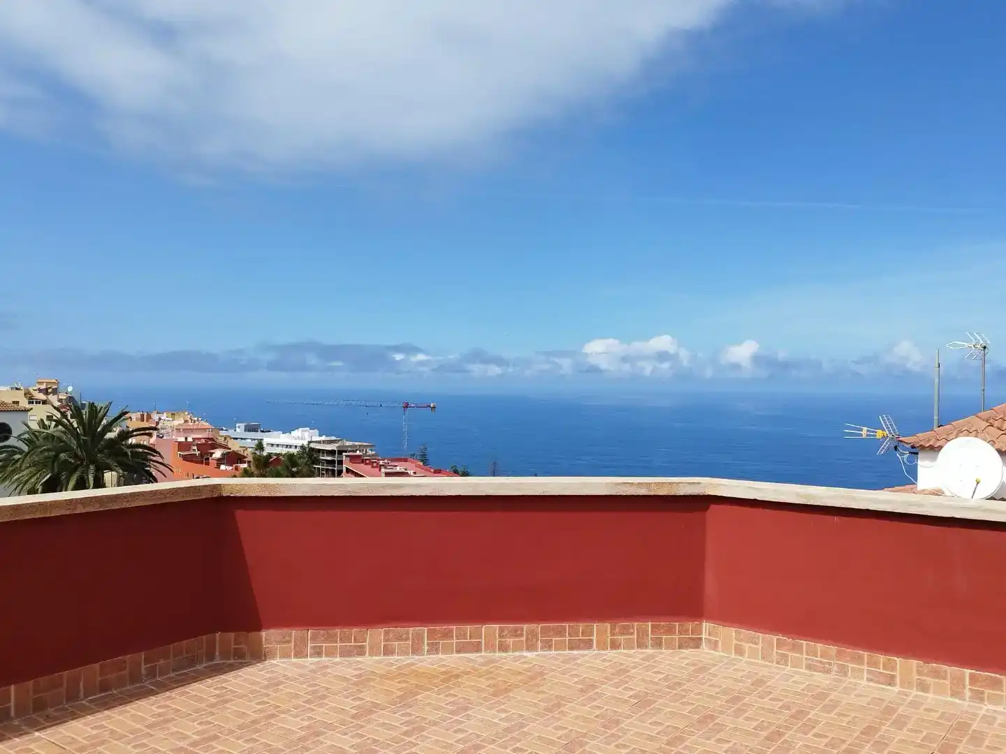 Terrasse von Einfamilien-Reihenhaus zur Miete in Santa Úrsula mit Balkon
