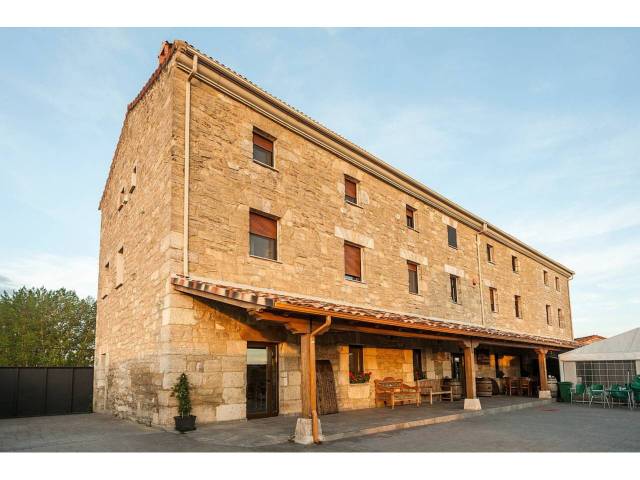 Edificio en Venta en Fábrica en Tardajos