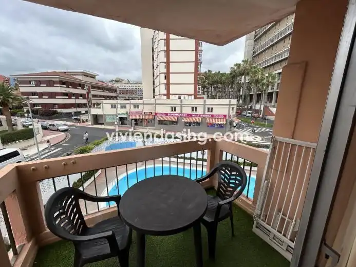 Vista exterior de Estudi de lloguer en Puerto de la Cruz amb Parquet, Terrassa i Moblat