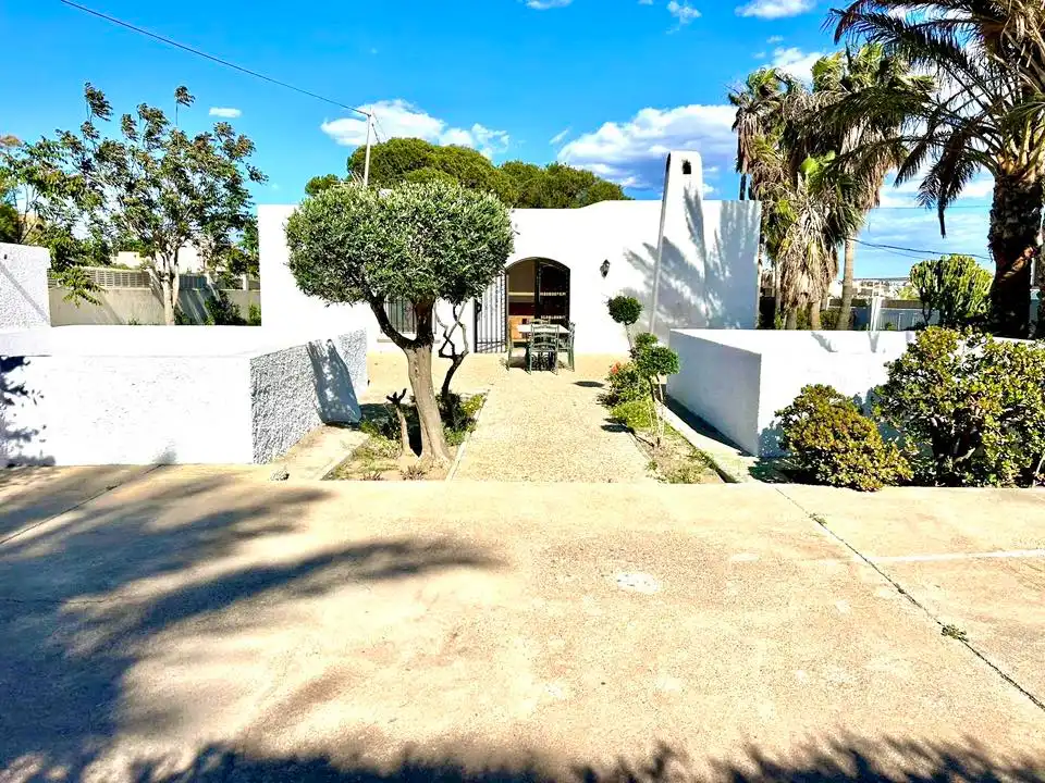 Vista exterior de Casa o chalet en venta en Almería con Jardín privado y Terraza