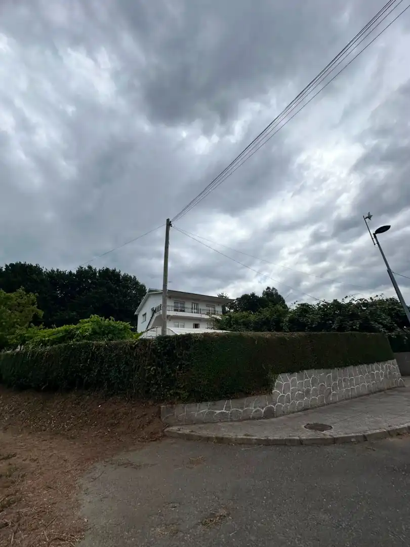 Vista exterior de Casa o xalet en venda en Cambre  amb Calefacció, Moblat i Balcó