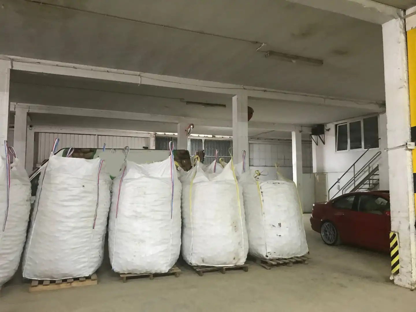 Aparcament de Nau industrial en venda en Torrelavega 