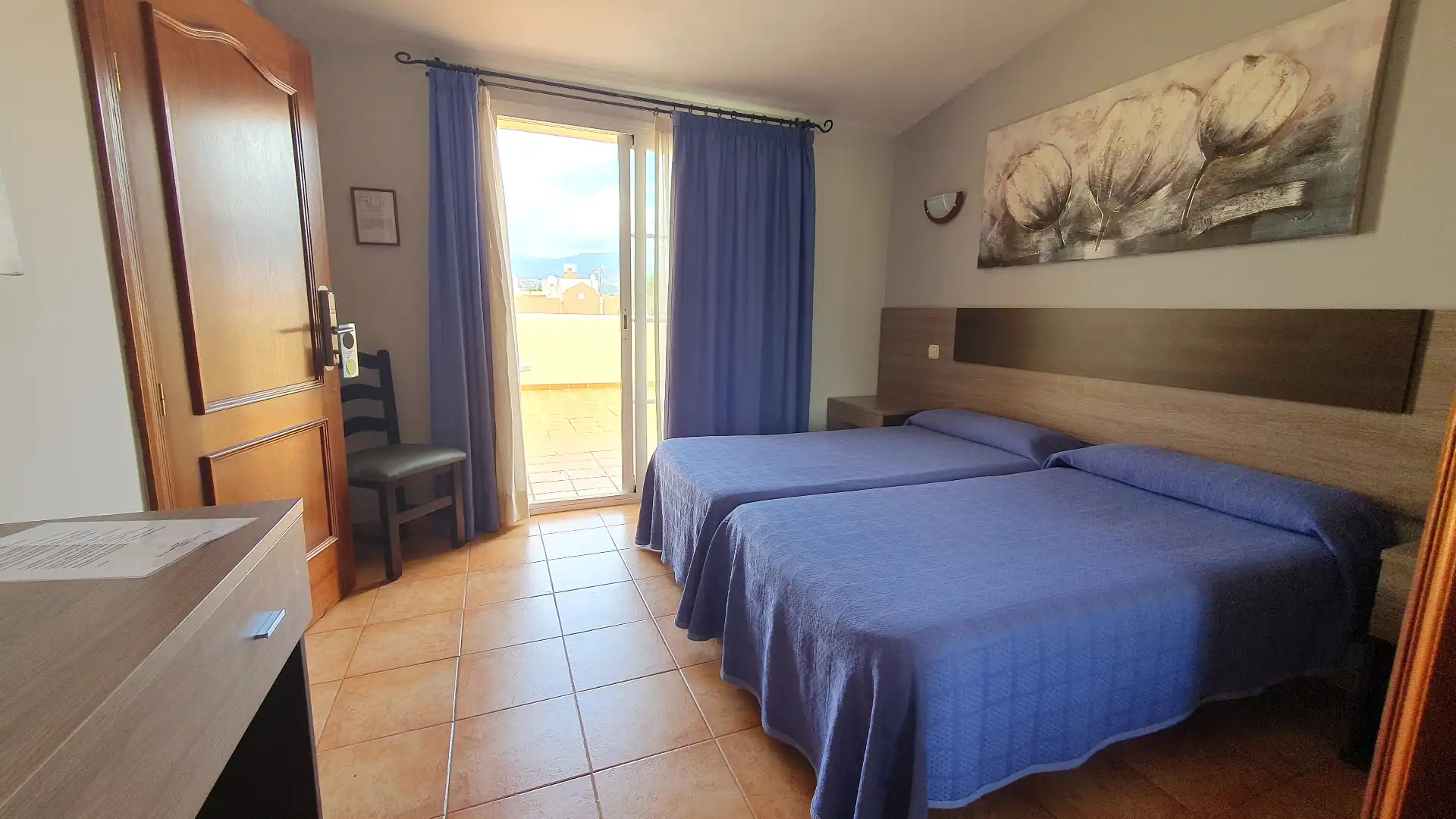 Inmuebles singulares con ascensor en venta en San Pedro de Alcántara, imagen 2