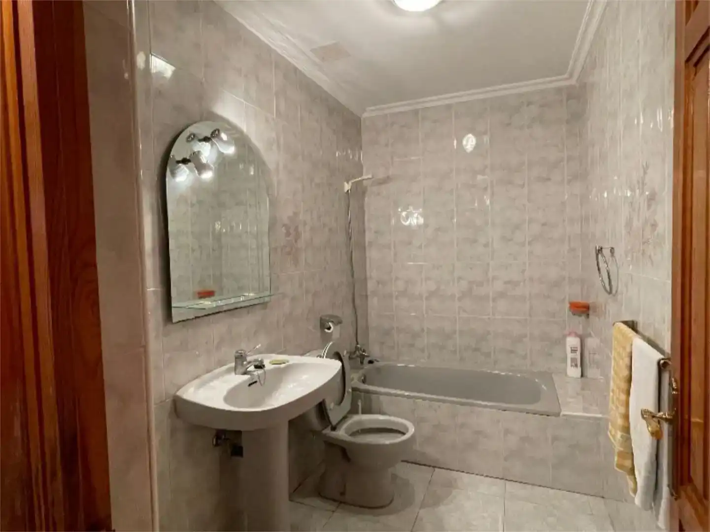 Baño de Piso en venta en Las Veguillas  con Jardín privado y Trastero