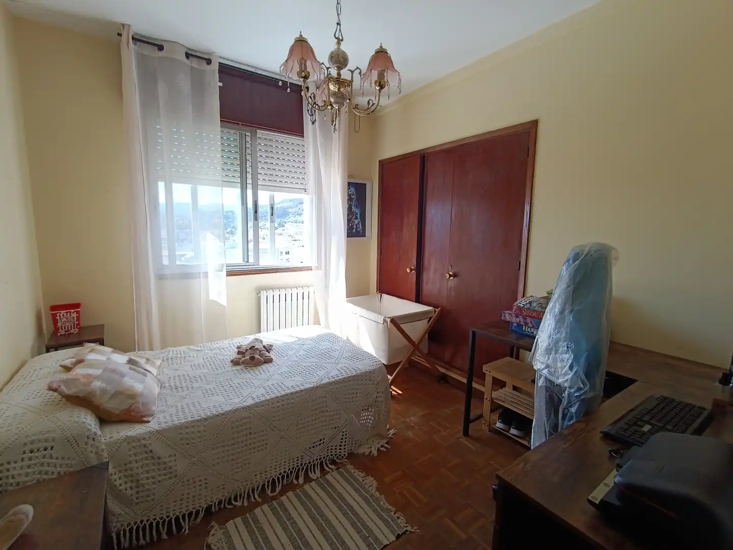 Schlafzimmer von Wohnung zum Verkauf in Pontevedra Capital  mit Heizung und Parkett