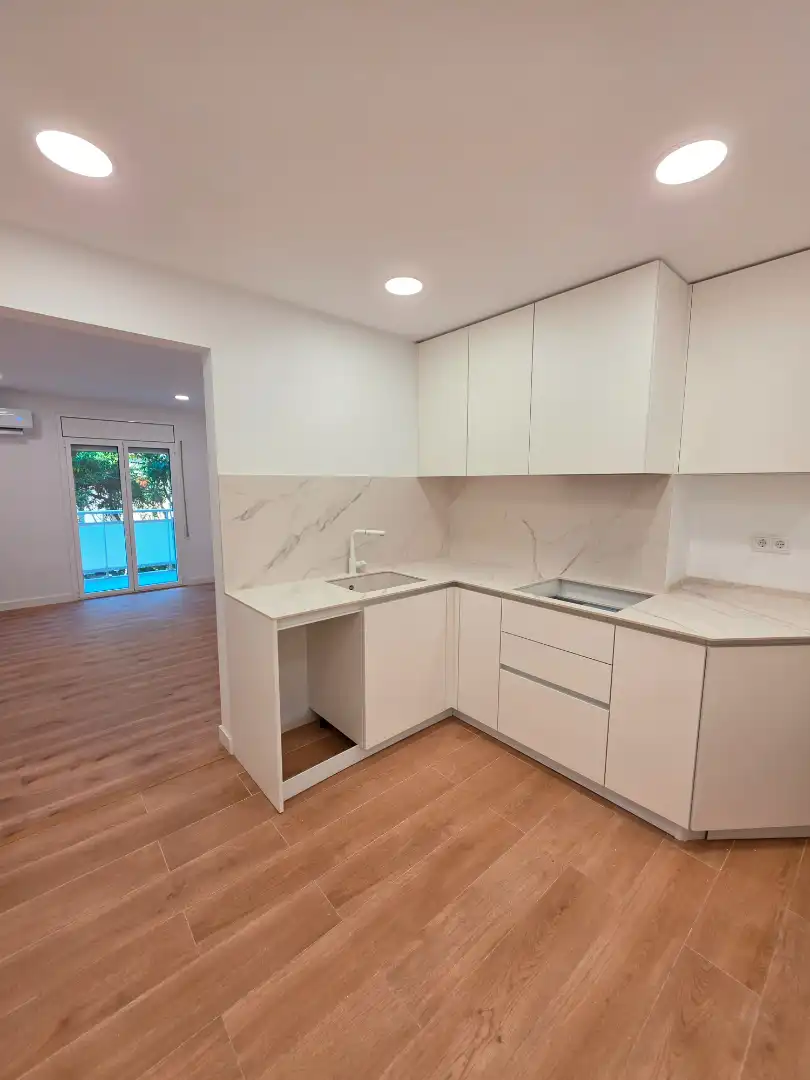 Küche von Wohnung zum Verkauf in Tarragona mit Klimaanlage, Heizung und Parkett