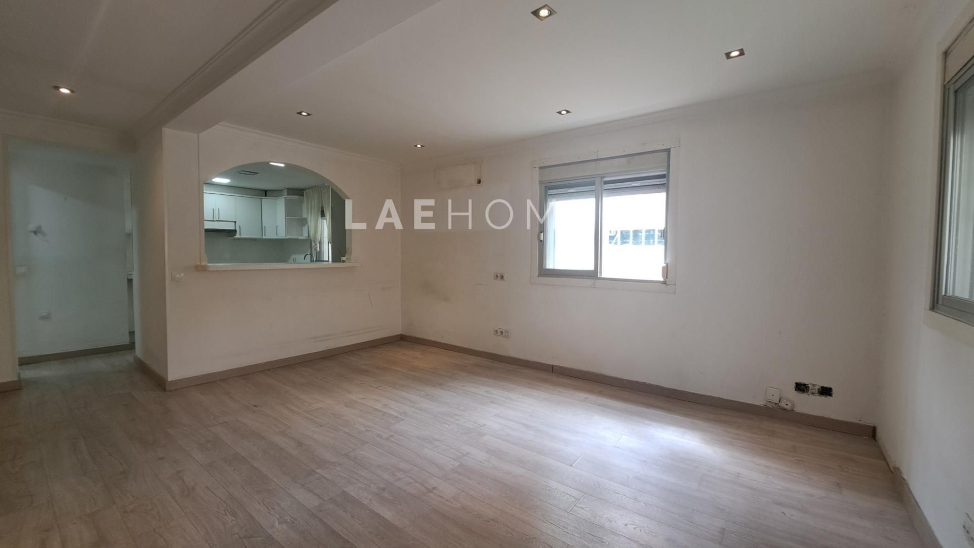 Vista exterior de Casa adosada en venta en Alicante / Alacant con Aire acondicionado, Calefacción y Terraza