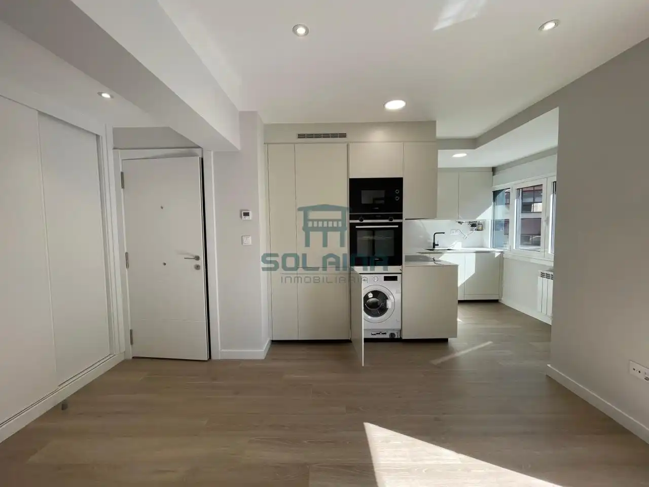 Kitchen of Flat for sale in Ourense Capital   with Heating, Storage room and Balcony