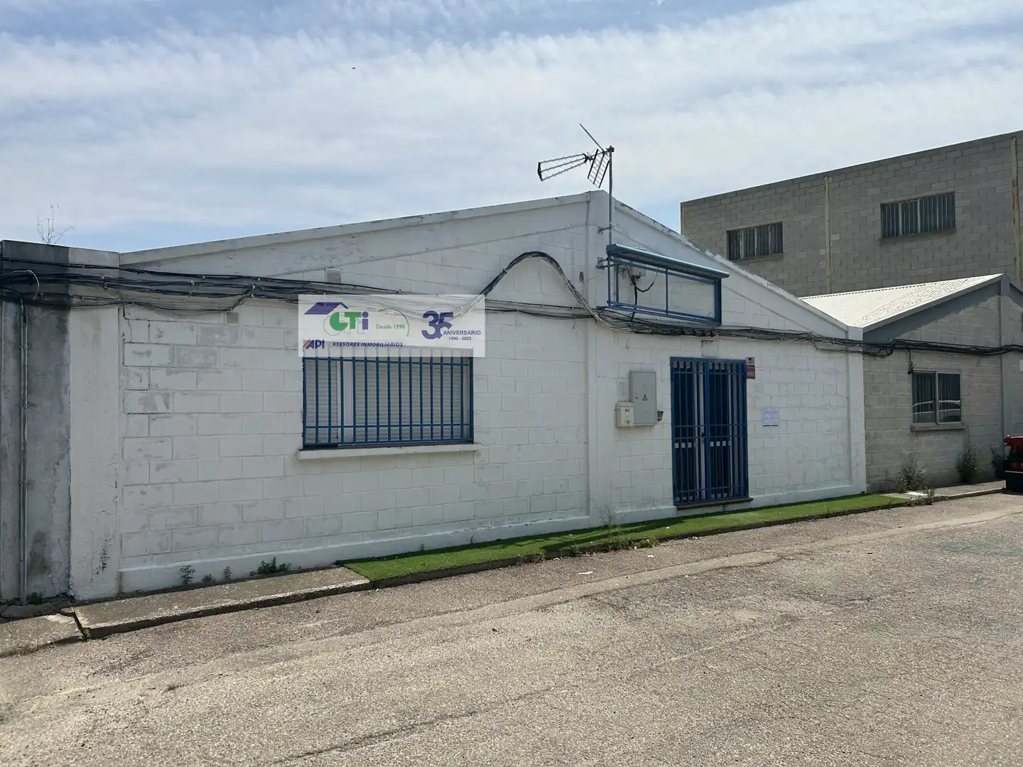 Industriegebäude zur Miete in CAMINO BAJO LA VENTA, imagen 2