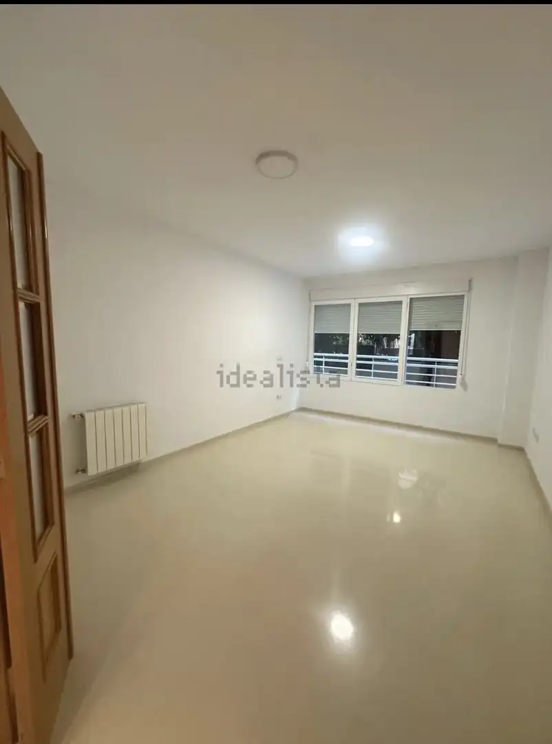 Bedroom of Flat for rent in Campolivar