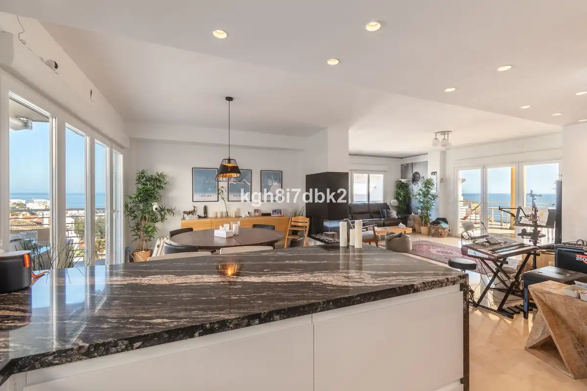 Sala de estar de Piso en venta en Montealto - Monterrey
