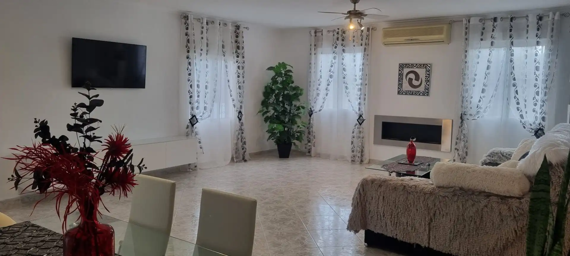 Sala d'estar de Casa o xalet en venda en Hondón de los Frailes amb Jardí privat, Terrassa i Traster