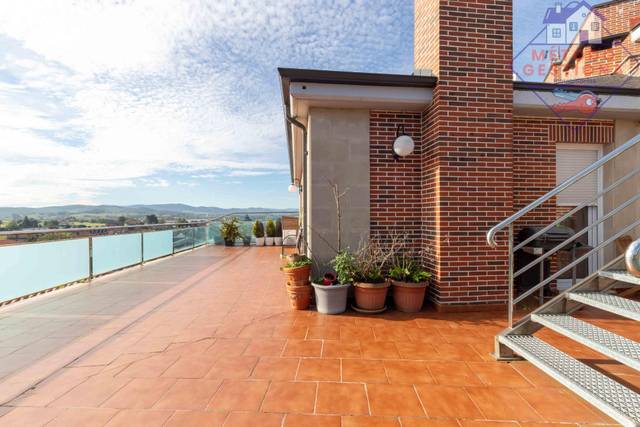 Ático en Venta en Calle MAZAS(LAS)-CUDON en Cudón