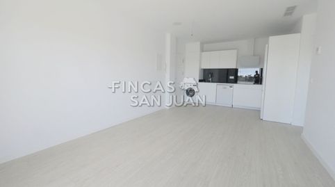 Foto 2 de Piso de alquiler en Centro, Sant Joan d'Alacant