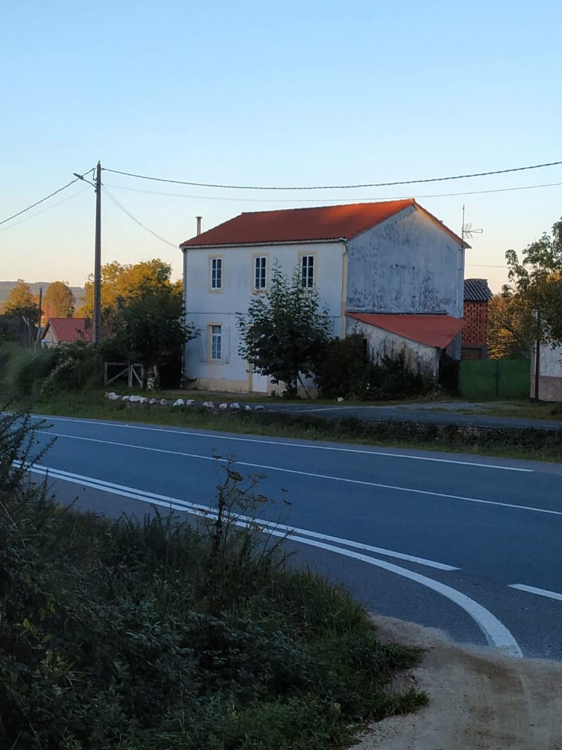 Vista exterior de Casa o xalet en venda en Arzúa amb Jardí privat i Traster