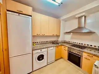 Cocina de Apartamento de alquiler en Villaquilambre con Calefacción, Parquet y Terraza