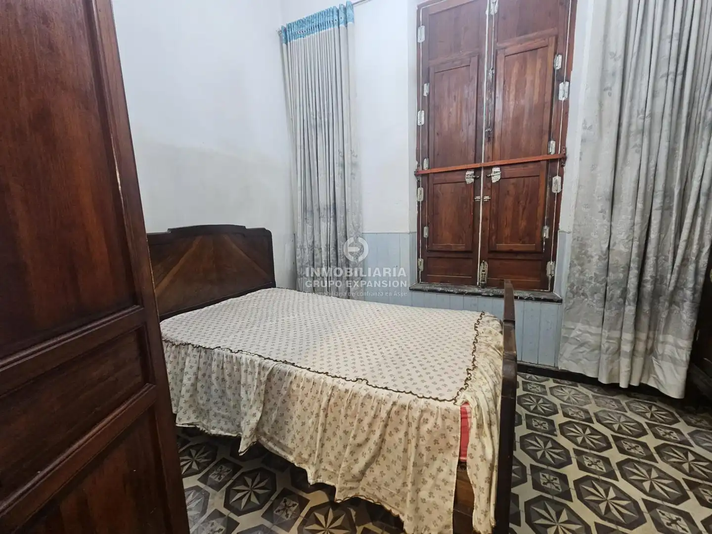 Habitación de Casa o chalet en venta en Novelda
