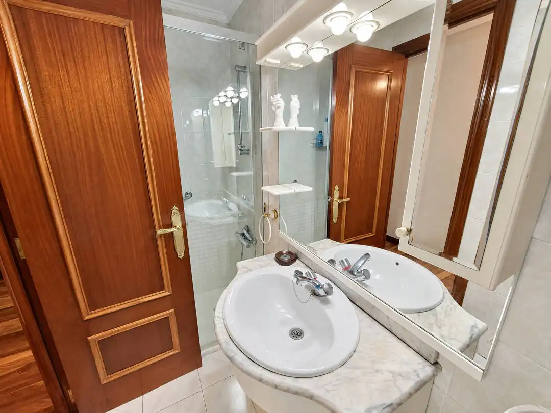 Flat with terrace for sale in La Txitxarra - Murrieta - Parke Santurtzi, imagen 5