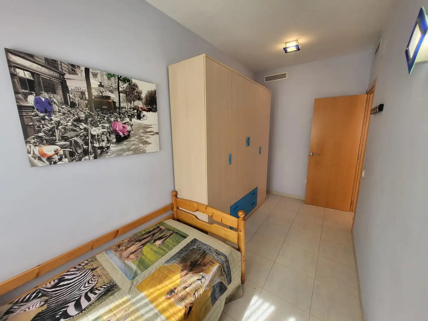 Schlafzimmer von Erdgeschoss zum Verkauf in Salou mit Klimaanlage, Heizung und Terrasse
