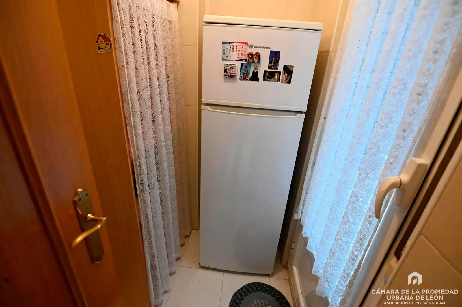 Cocina de Piso en venta en León Capital  con Calefacción, Terraza y Trastero