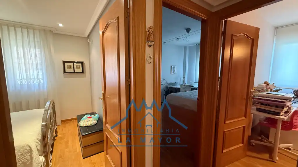 Piso en venta en Ciudad Real con Aire acondicionado, Calefacción y Trastero