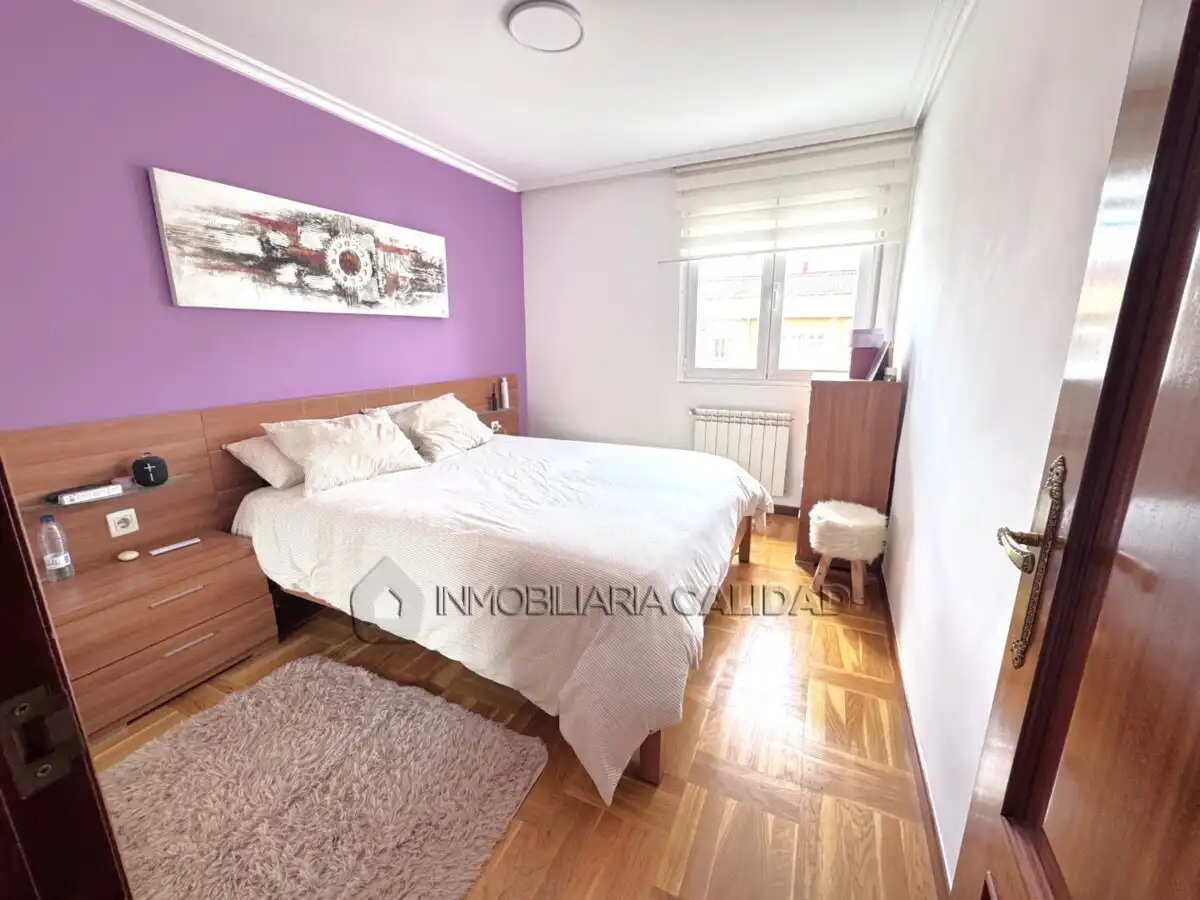 Schlafzimmer von Wohnung zum Verkauf in Burgos mit Heizung
