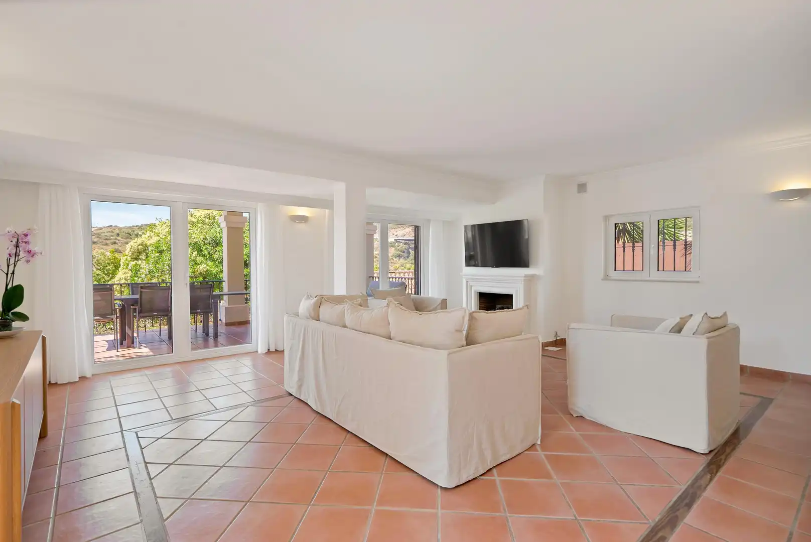 Chalet con terraza en venta en 89 Calle Cuba Alto #Es:1 Planta:00 Pt:01 29693 Est, imagen 4
