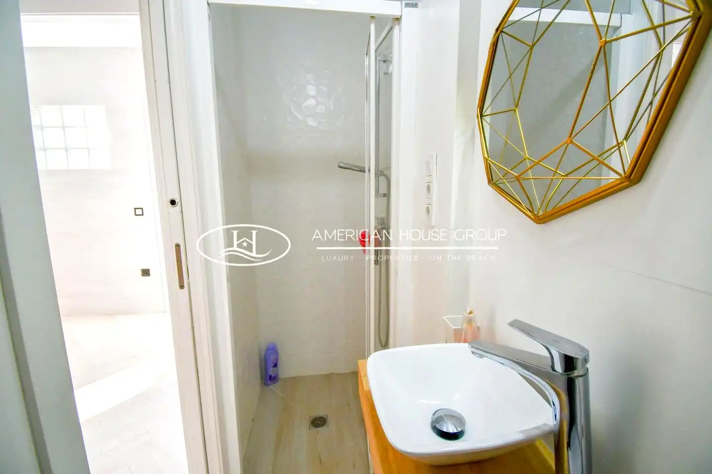 Bany de Casa o xalet en venda en Chiclana de la Frontera amb Aire condicionat, Jardí privat i Terrassa