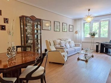 Wohnung mit Aufzug zum Verkauf in Adriano VI Kalea