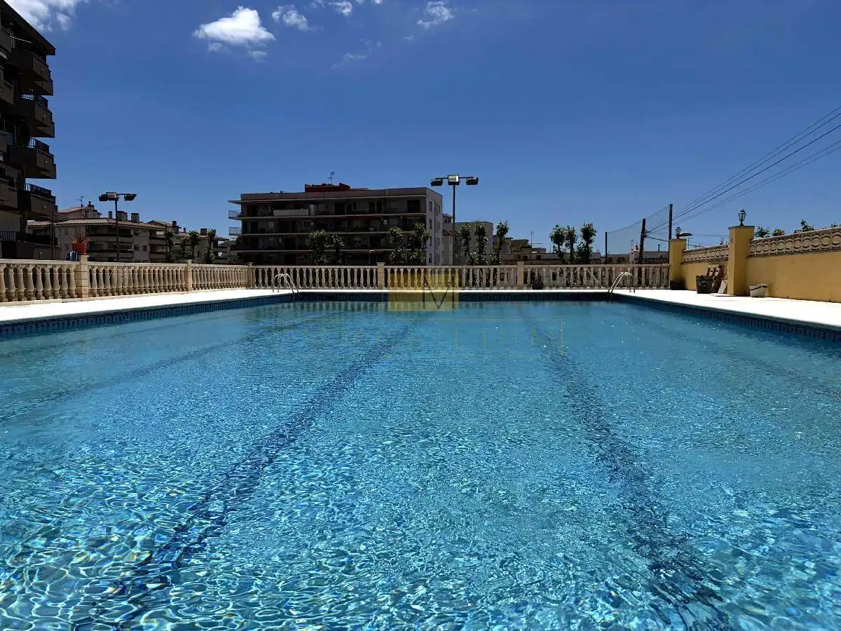 Piscina de Ático de alquiler en Cunit con Aire acondicionado, Calefacción y Terraza