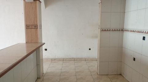 Foto 3 de Casa adosada en venta en Carrer Joaquim Sorolla, Parc Bosc - Castell, Figueres