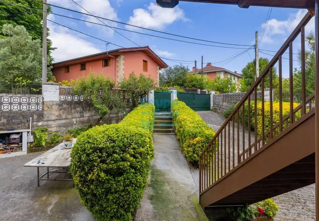 Vista exterior de Casa o chalet en venta en Donostia - San Sebastián  con Calefacción, Jardín privado y Terraza