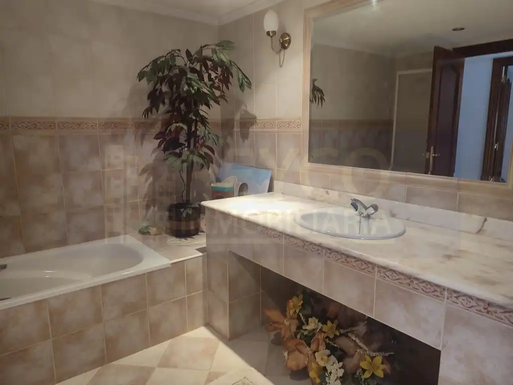 Baño de Casa o chalet en venta en Hormilla con Terraza