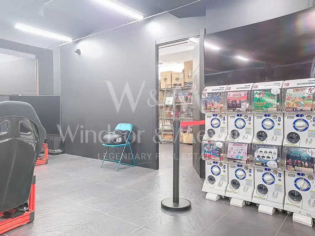Locale commerciale in cessione a Carrer Isabelle Sandy, 2-4 2-4, imagen 8