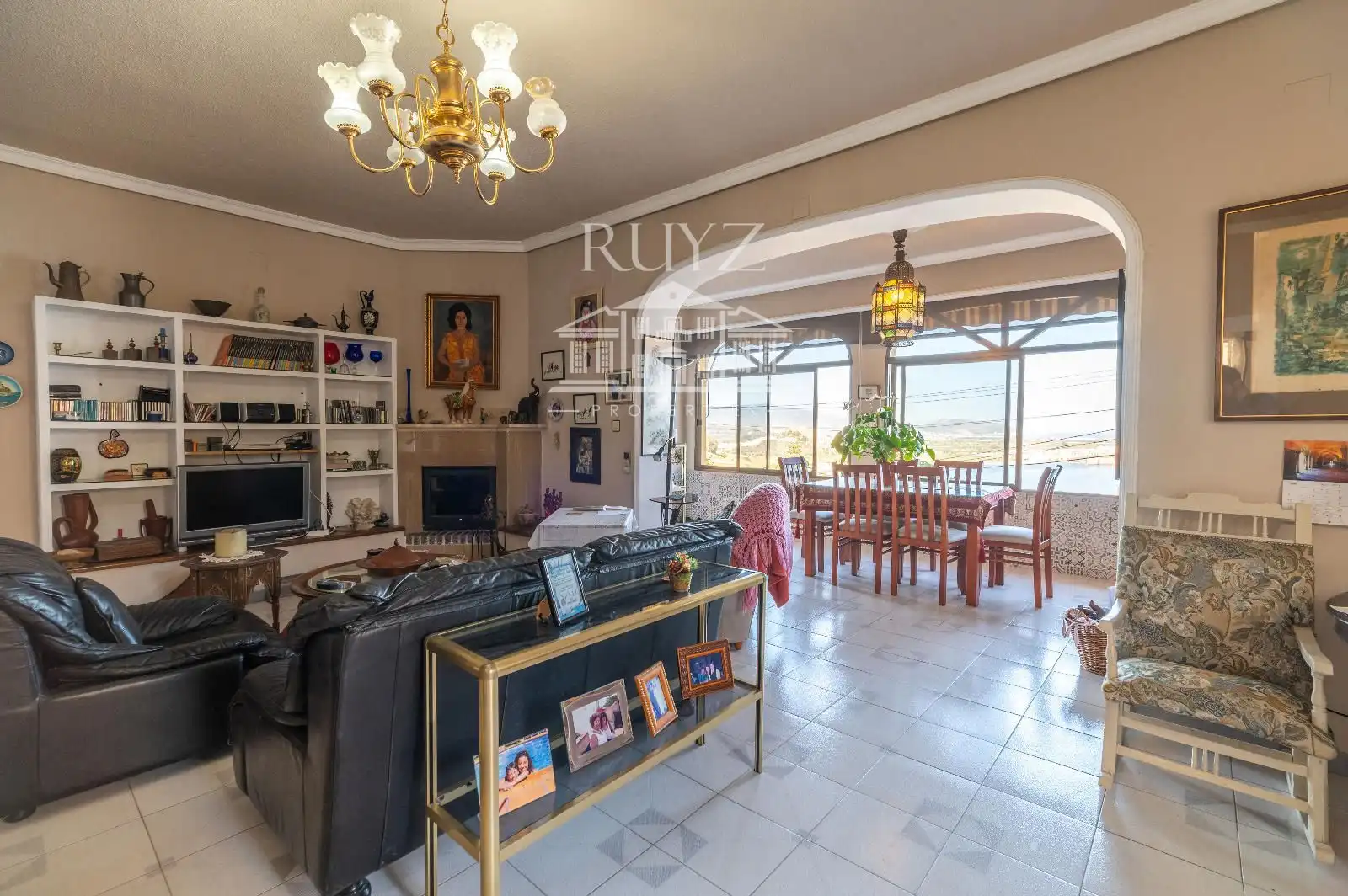 Sala de estar de Casa o chalet en venta en Salobreña con Aire acondicionado, Calefacción y Terraza