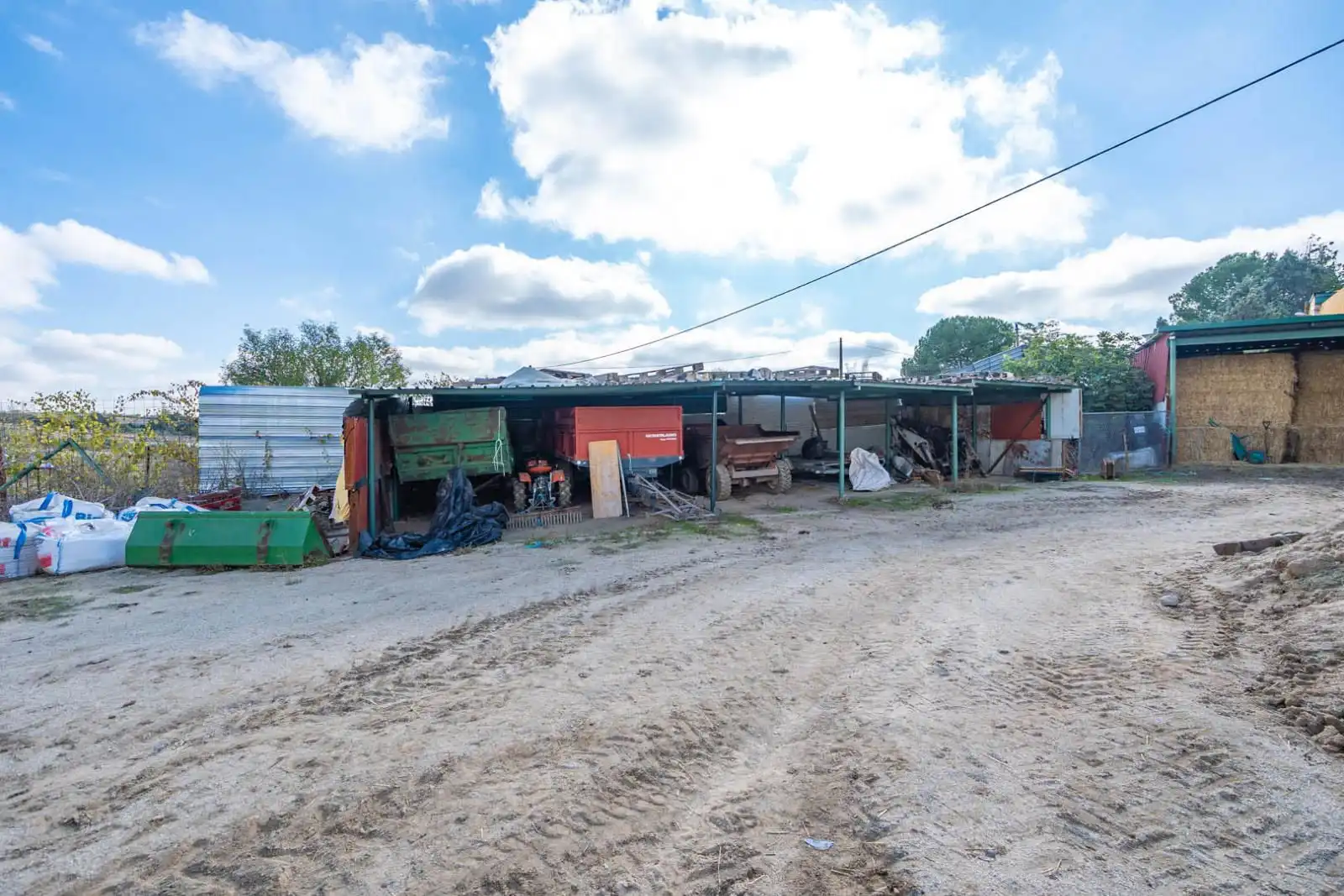 Grundstücke zum Verkauf in Olivares, Batres