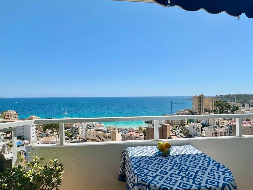 Vista exterior de Àtic de lloguer en  Palma de Mallorca amb Terrassa, Balcó i Piscina comunitària
