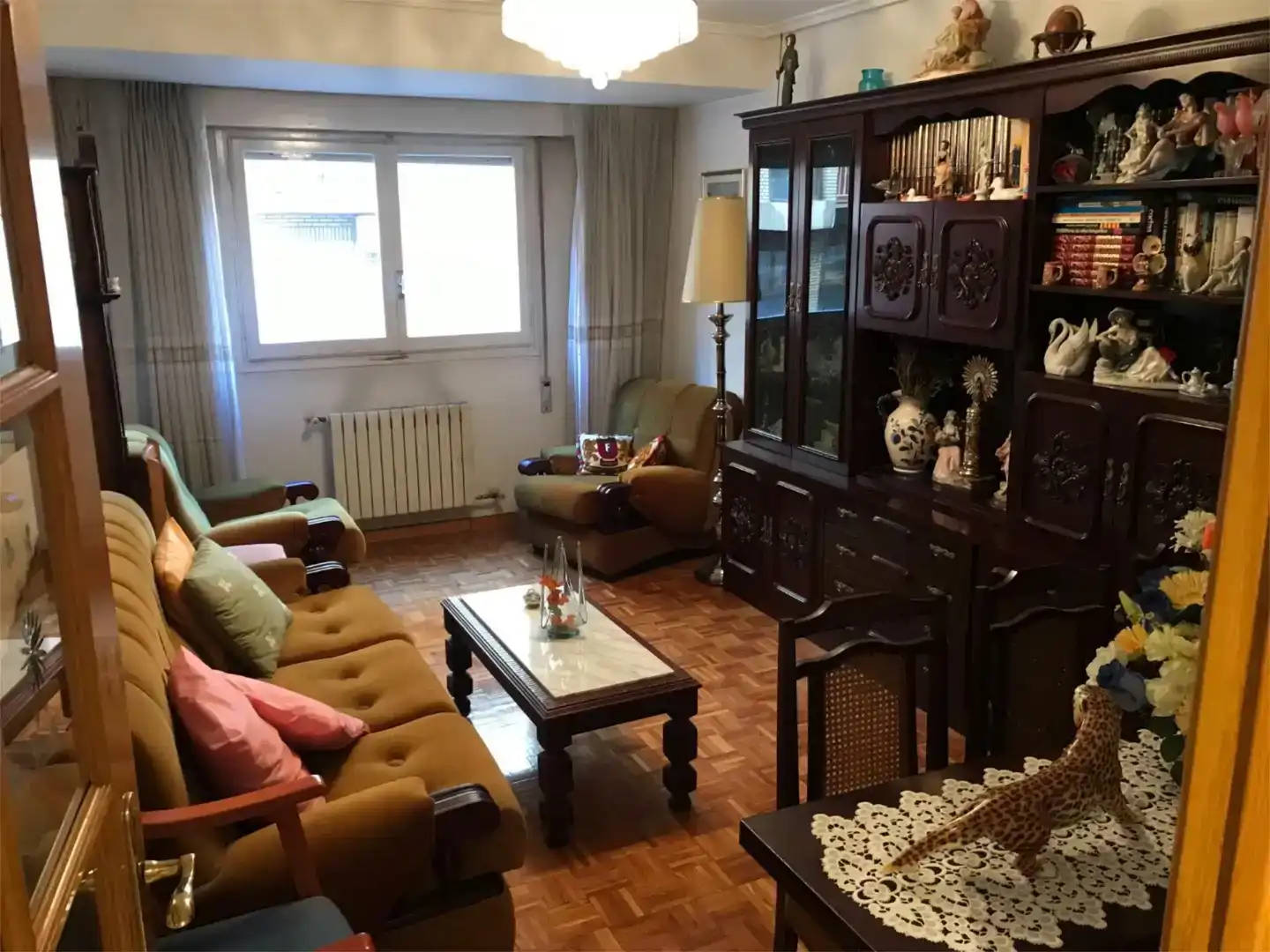 Sala d'estar de Pis en venda en  Zaragoza Capital amb Balcó
