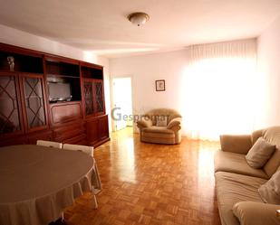 Living room of Flat to share in  Madrid Capital  with Air Conditioner and Furnished