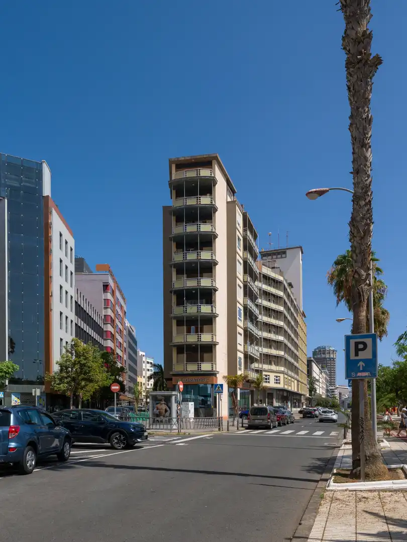 Exterior view of Flat for sale in Las Palmas de Gran Canaria  with Air Conditioner, Heating and Terrace
