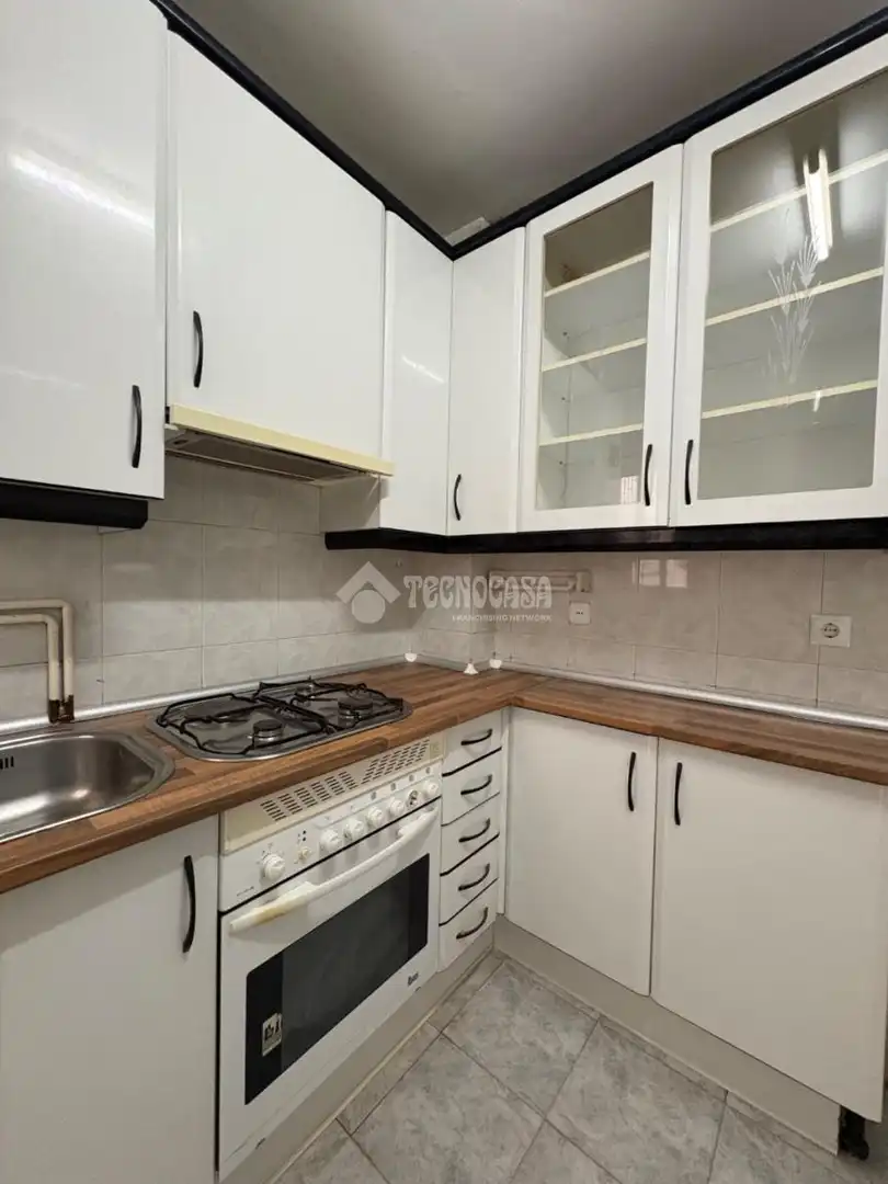 Cuina de Pis en venda en Getafe amb Calefacció, Parquet i Terrassa