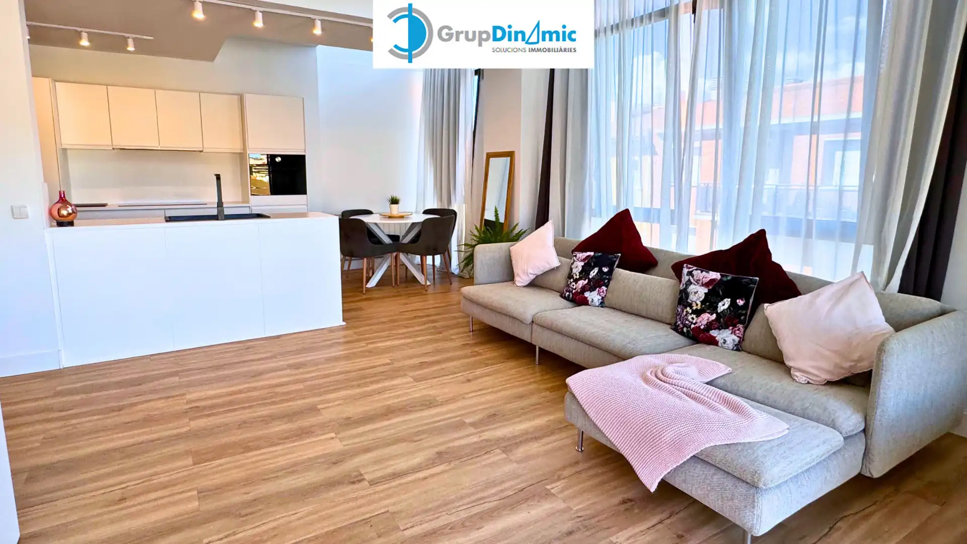 Dúplex con terraza en venta en Avinguda Catalunya, imagen 5