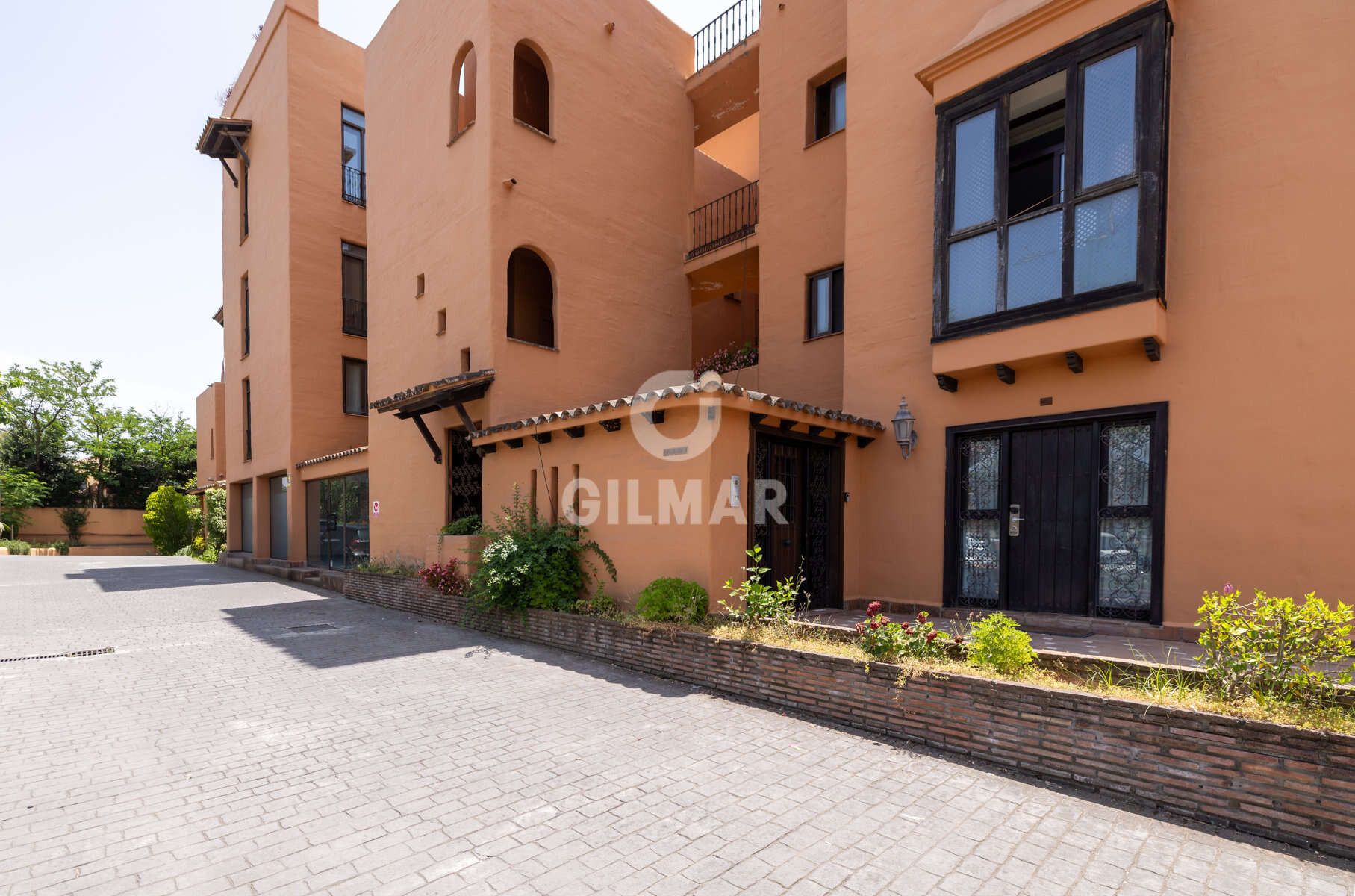 Exterior view of Premises for sale in Estepona  with Heating