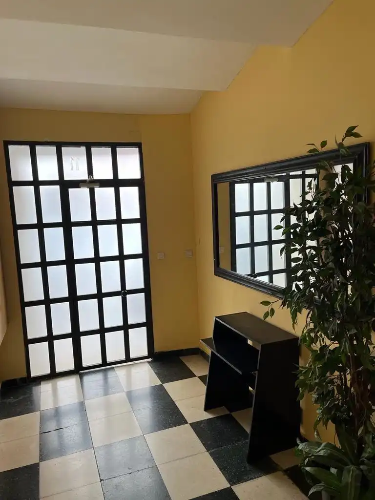 Piso de alquiler en Granada con Aire acondicionado, Calefacción y Amueblado
