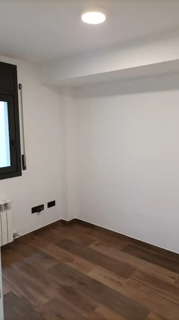 Piso en venta en Figueres con Calefacción y Balcón