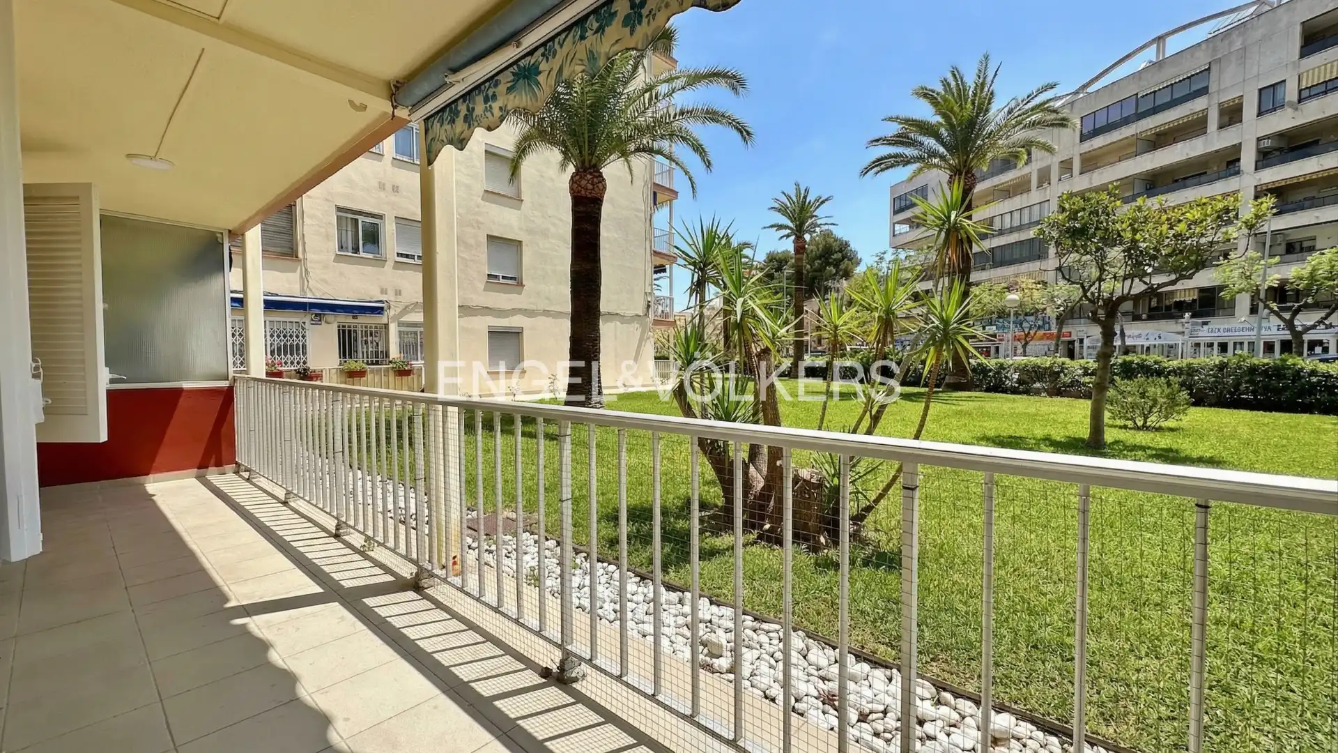 Vista exterior de Planta baja en venta en Vila-seca con Parquet, Balcón y Alarma
