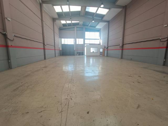 Nave industrial en Venta en Calle Santa Magdalena de Pulpis en Ciutat del Transport - La Salera